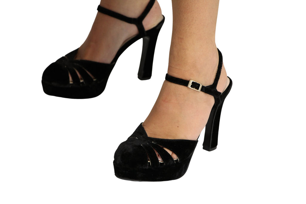 marian-black-velvet-toe-in-platform-sandal-